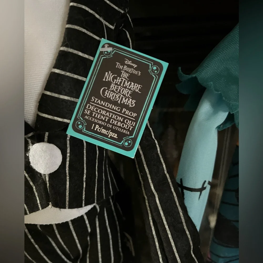 New Disney Jack Skellington and Sally Nightmare Before Christmas Standup Greeter - Picture 6 of 10